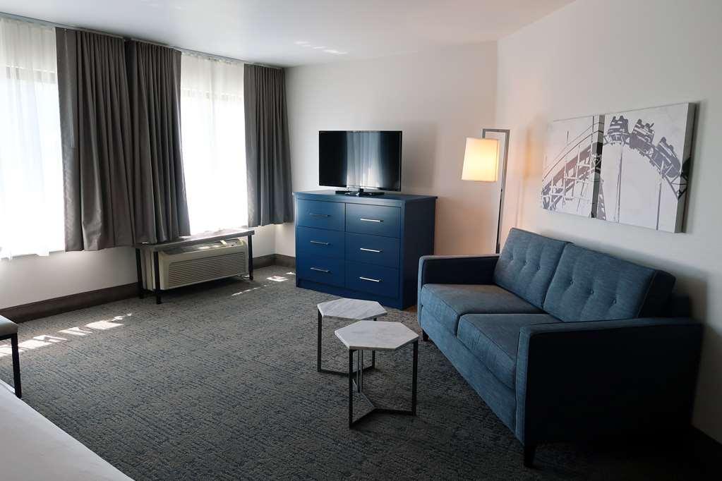 Oxford Suites Portland - Jantzen Beach Rum bild