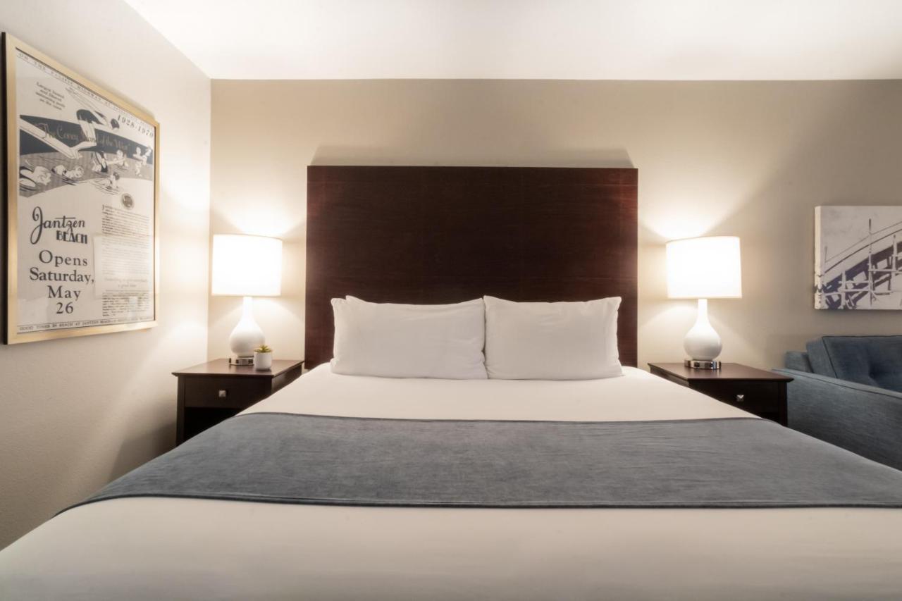 Oxford Suites Portland - Jantzen Beach Exteriör bild