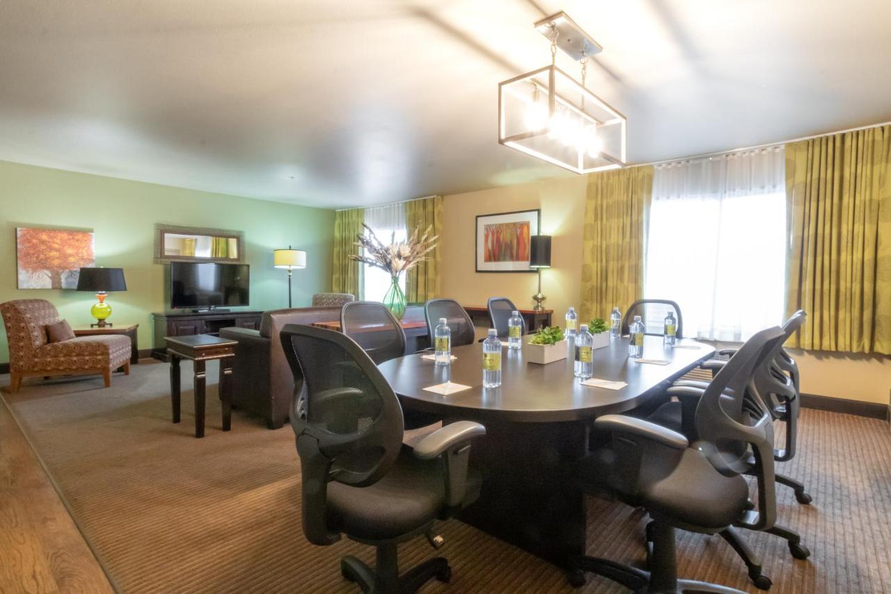 Oxford Suites Portland - Jantzen Beach Exteriör bild