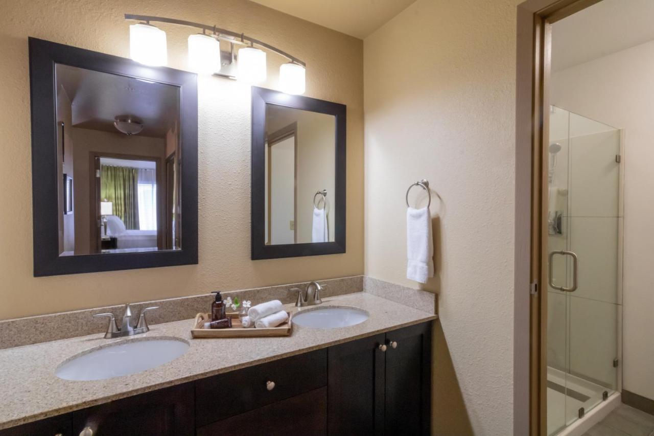 Oxford Suites Portland - Jantzen Beach Exteriör bild