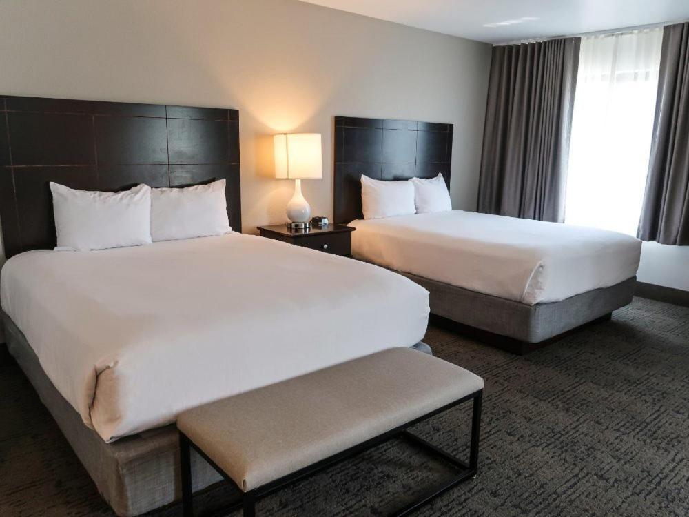 Oxford Suites Portland - Jantzen Beach Exteriör bild