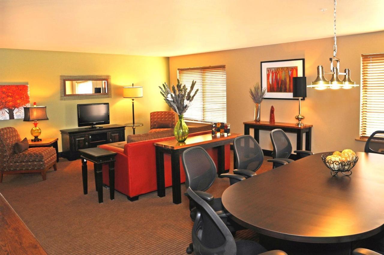 Oxford Suites Portland - Jantzen Beach Exteriör bild